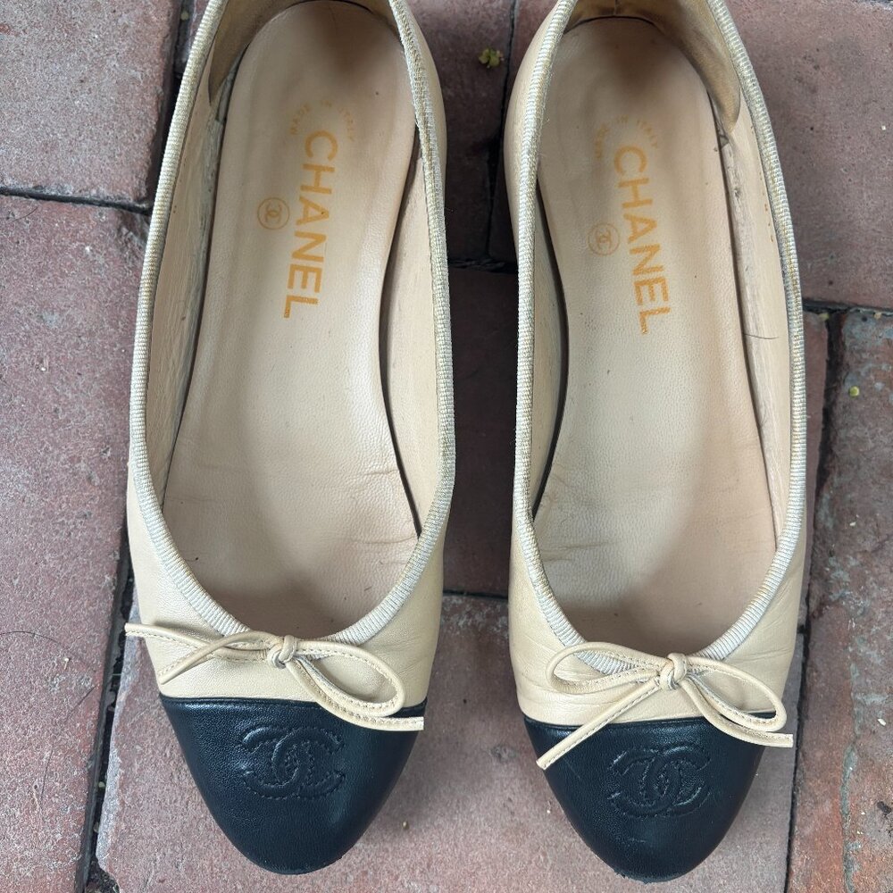 Authentic Chanel Two Tone Leather Ballet Flat in Size 8